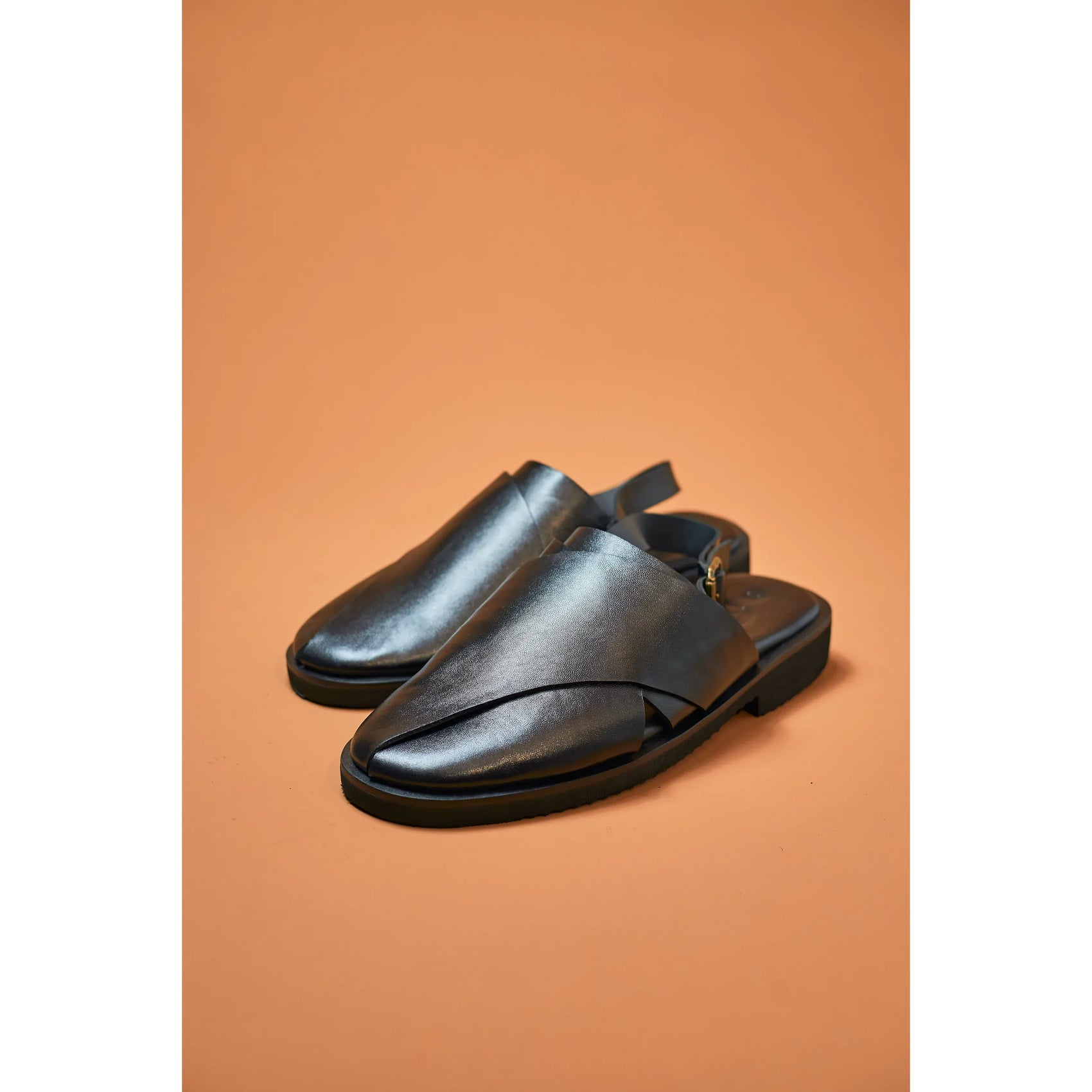 The Mushin Sandal